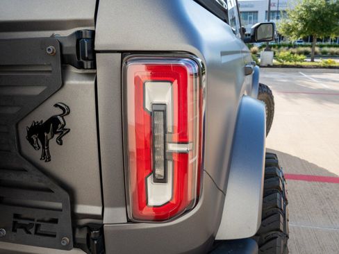 Used 2021 Ford Bronco Outer Banks image 10