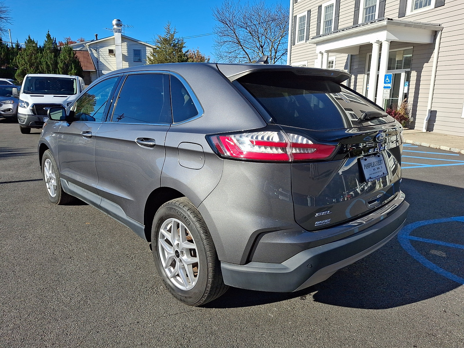 Used 2024 Ford Edge SEL w/ Convenience Package AWD/4WD image 7