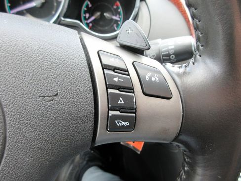 Used 2010 Chevrolet Malibu LTZ image 26