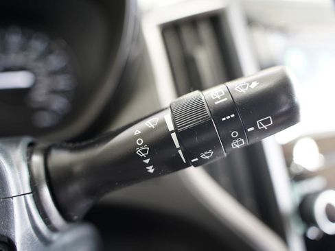 Used 2022 Subaru Impreza 2.0i Premium image 15