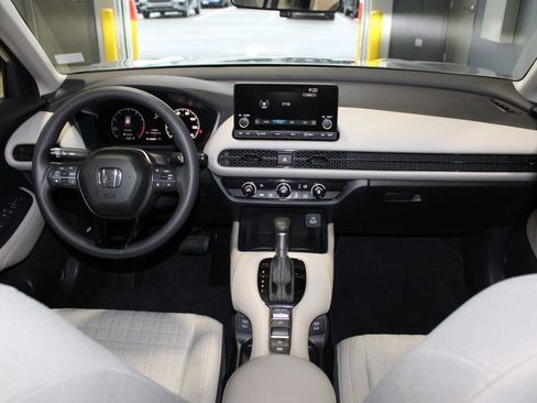 Certified 2025 Honda HR-V LX image 25