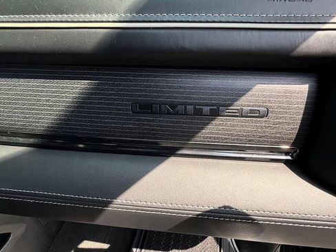 Used 2023 RAM 1500 Limited AWD/4WD image 19