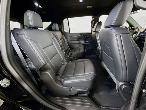 New 2026 Chevrolet Traverse LT w/ Midnight/Sport Edition AWD/4WD image 31