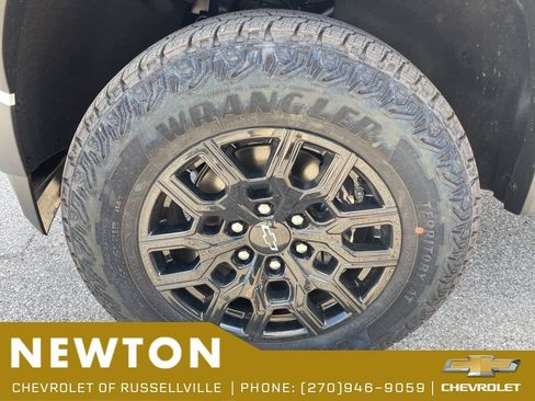 New 2026 Chevrolet Colorado Trail Boss AWD/4WD image 43