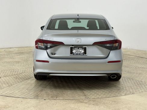 Used 2025 Honda Civic Sport image 10