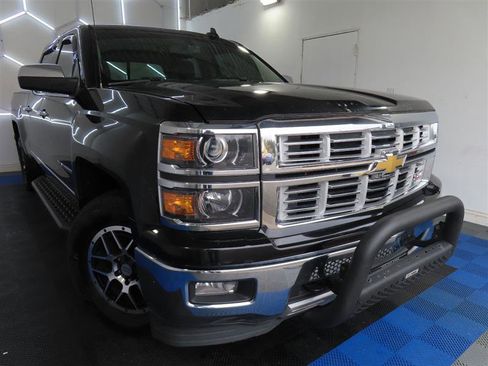 Used 2015 Chevrolet Silverado 1500 LTZ Z71 image 3