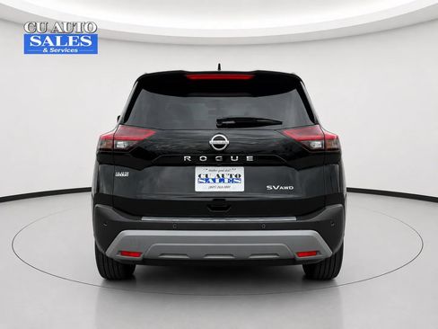 Used 2022 Nissan Rogue SV AWD/4WD image 6