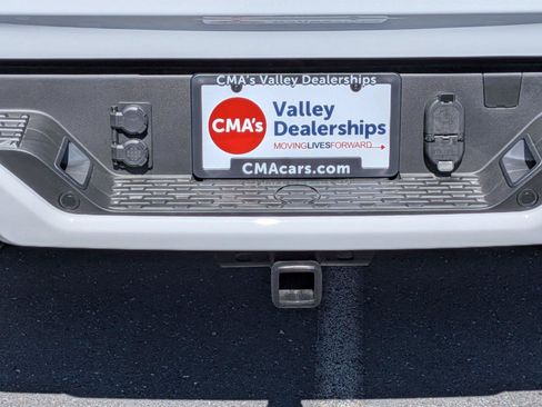 New 2026 RAM 1500 Laramie w/ Night Edition AWD/4WD image 33