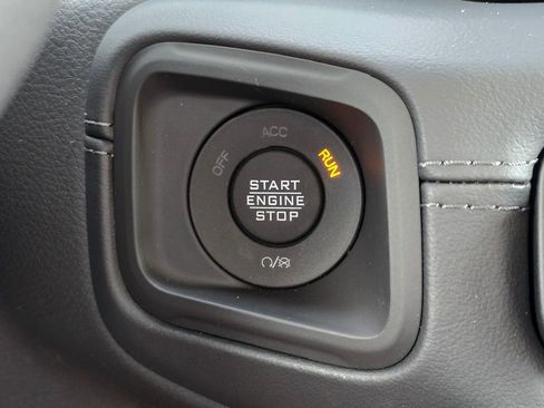 New 2026 Jeep Gladiator Rubicon AWD/4WD image 30