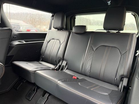 Used 2024 Ford Expedition Max Platinum AWD/4WD image 31