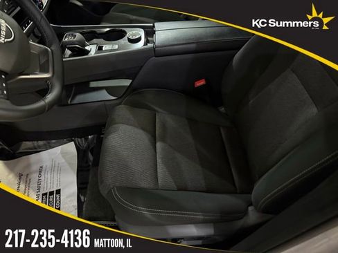 Certified 2025 Nissan Rogue SV image 10