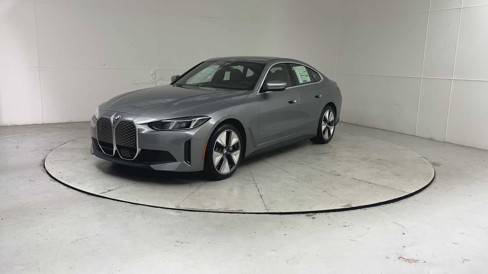 New 2026 BMW i4 xDrive40i w/ Premium Package AWD/4WD image 6
