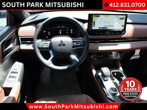 New 2025 Mitsubishi Outlander SEL image 11