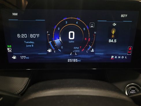 Used 2025 Chevrolet Equinox LT FWD image 23