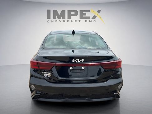Used 2024 Kia Forte LXS w/ LXS Technology Package FWD image 4