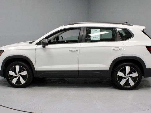 Used 2025 Volkswagen Taos S AWD/4WD image 8