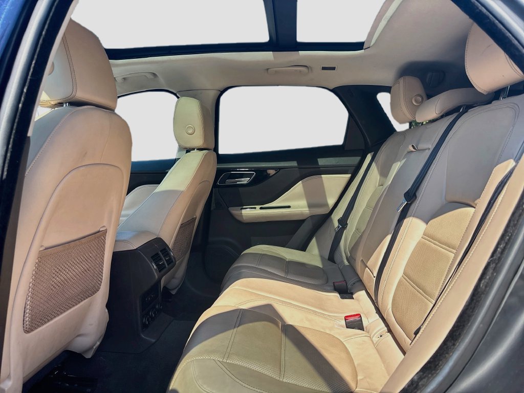 Used 2017 Jaguar F-PACE Prestige AWD/4WD image 15