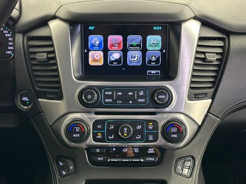 Used 2017 GMC Yukon XL SLT image 17