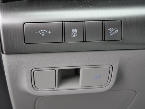 Certified 2025 Hyundai Kona SEL image 21