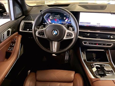 Used 2025 BMW X5 xDrive40i image 6