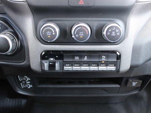 Used 2024 RAM 2500 Tradesman image 20