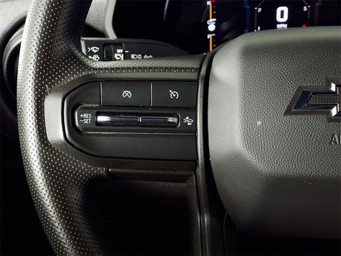 Used 2023 Chevrolet Colorado Trail Boss w/ Technology Package image 19