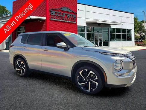 Used 2023 Mitsubishi Outlander SE FWD image 7