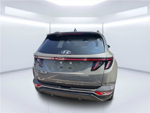 Certified 2024 Hyundai Tucson SEL w/ Convenience Package FWD image 3