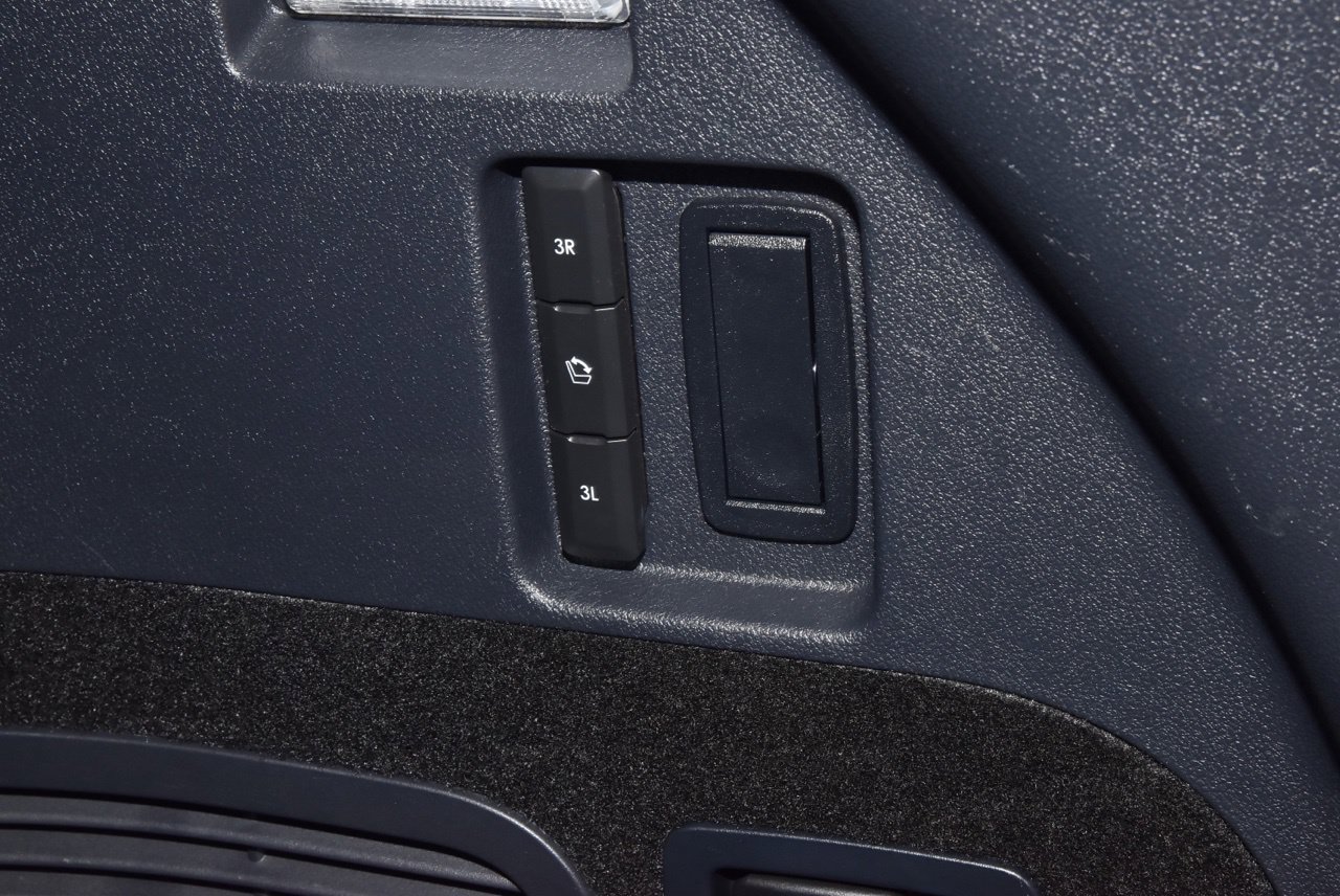 Certified 2025 Lincoln Aviator 2WD w/ Jet Appearance Package image 38