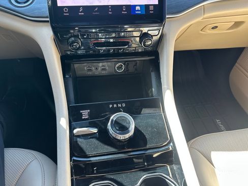 Used 2023 Jeep Grand Cherokee L Limited w/ Luxury Tech Group II image 19