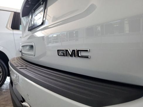 New 2026 GMC Yukon XL Denali w/ Sun & Power Step Package AWD/4WD image 7