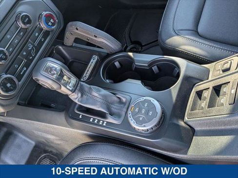 New 2025 Ford Bronco Badlands image 15