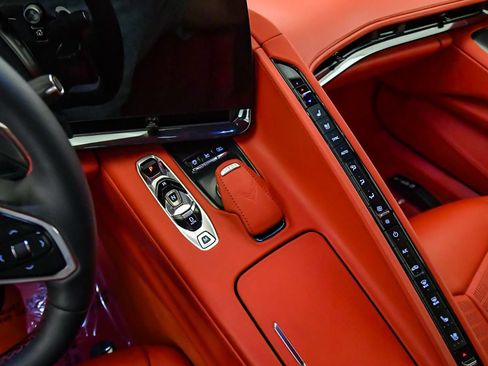 Used 2023 Chevrolet Corvette Stingray Premium Conv w/ Z51 Performance Package RWD image 24