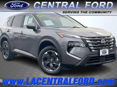 Used 2025 Nissan Rogue SV