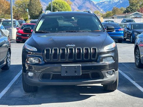 Used 2014 Jeep Cherokee Latitude w/ Cold Weather Group image 2