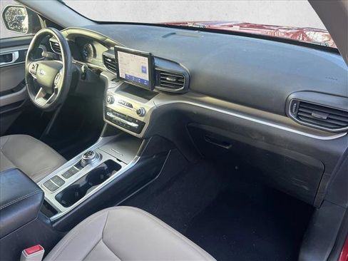 Used 2021 Ford Explorer XLT w/ Equipment Group 202A image 22