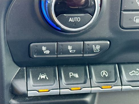 Used 2021 Chevrolet Silverado 1500 LTZ w/ LTZ Premium Package image 20