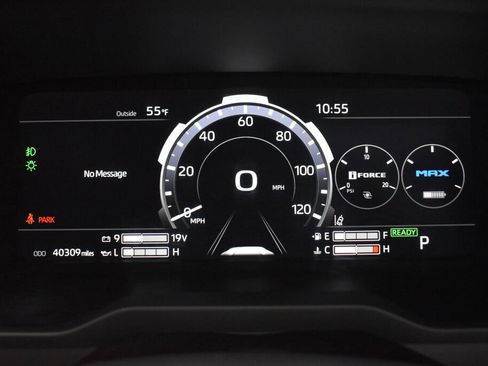 Certified 2022 Toyota Tundra TRD Pro AWD/4WD image 10