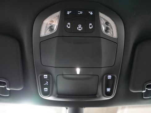 New 2026 Chrysler Pacifica Limited image 32