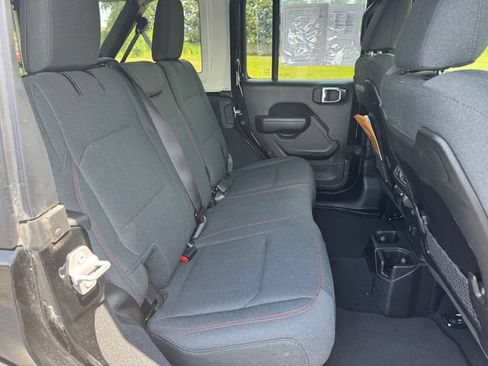 Certified 2026 Jeep Wrangler Unlimited Rubicon AWD/4WD image 16