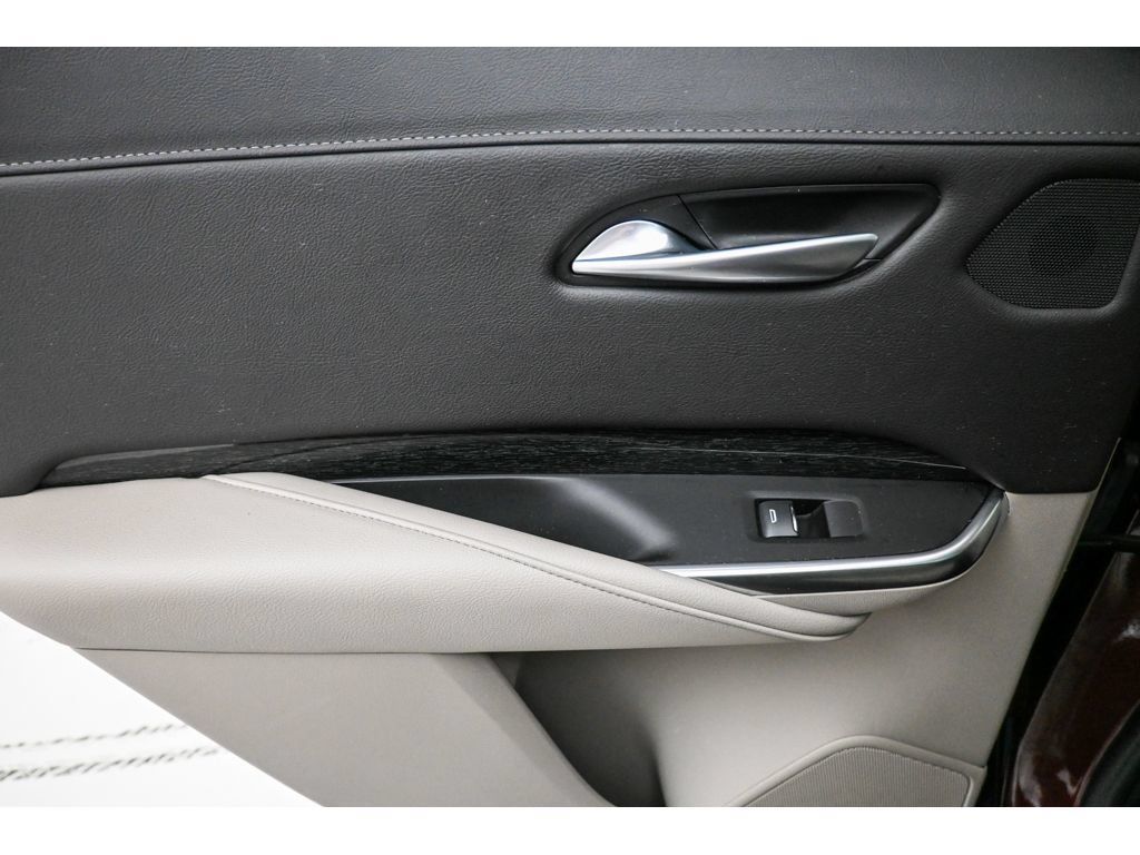 Certified 2023 Cadillac XT4 Premium Luxury AWD/4WD image 27