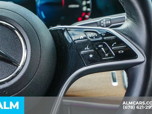 Used 2025 Mercedes-Benz GLE 450e 4MATIC image 29