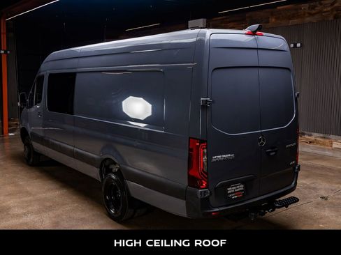 Used 2024 Mercedes-Benz Sprinter 3500 image 6