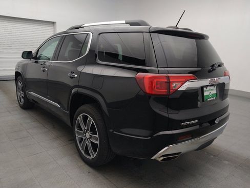 Used 2017 GMC Acadia Denali w/ Technology Package FWD image 5