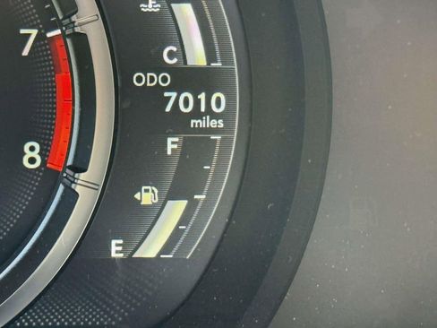 Used 2025 Lexus IS 500 RWD image 31