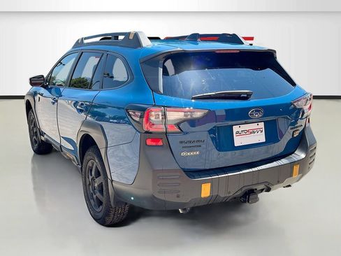 Used 2025 Subaru Outback Wilderness AWD/4WD image 5