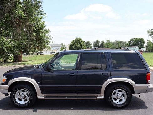 Used 2000 Ford Explorer Eddie Bauer image 9