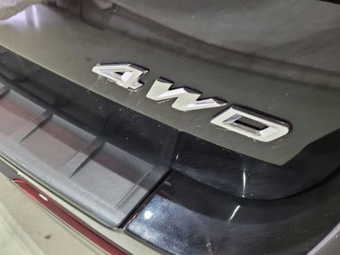 Used 2022 Ford Explorer XLT image 63