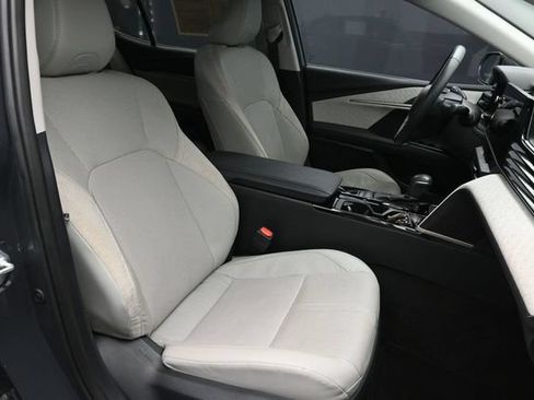 Used 2025 Toyota Camry XLE w/ Premium Package FWD image 32