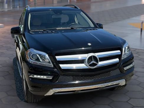 Used 2014 Mercedes-Benz GL 450 4MATIC image 17
